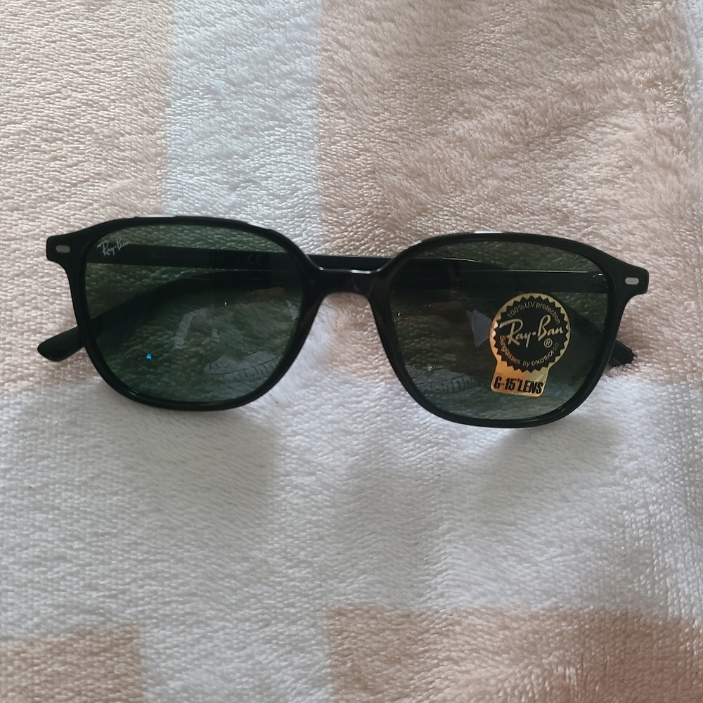 Ray Ban Sunglasses - Picture 2 of 3